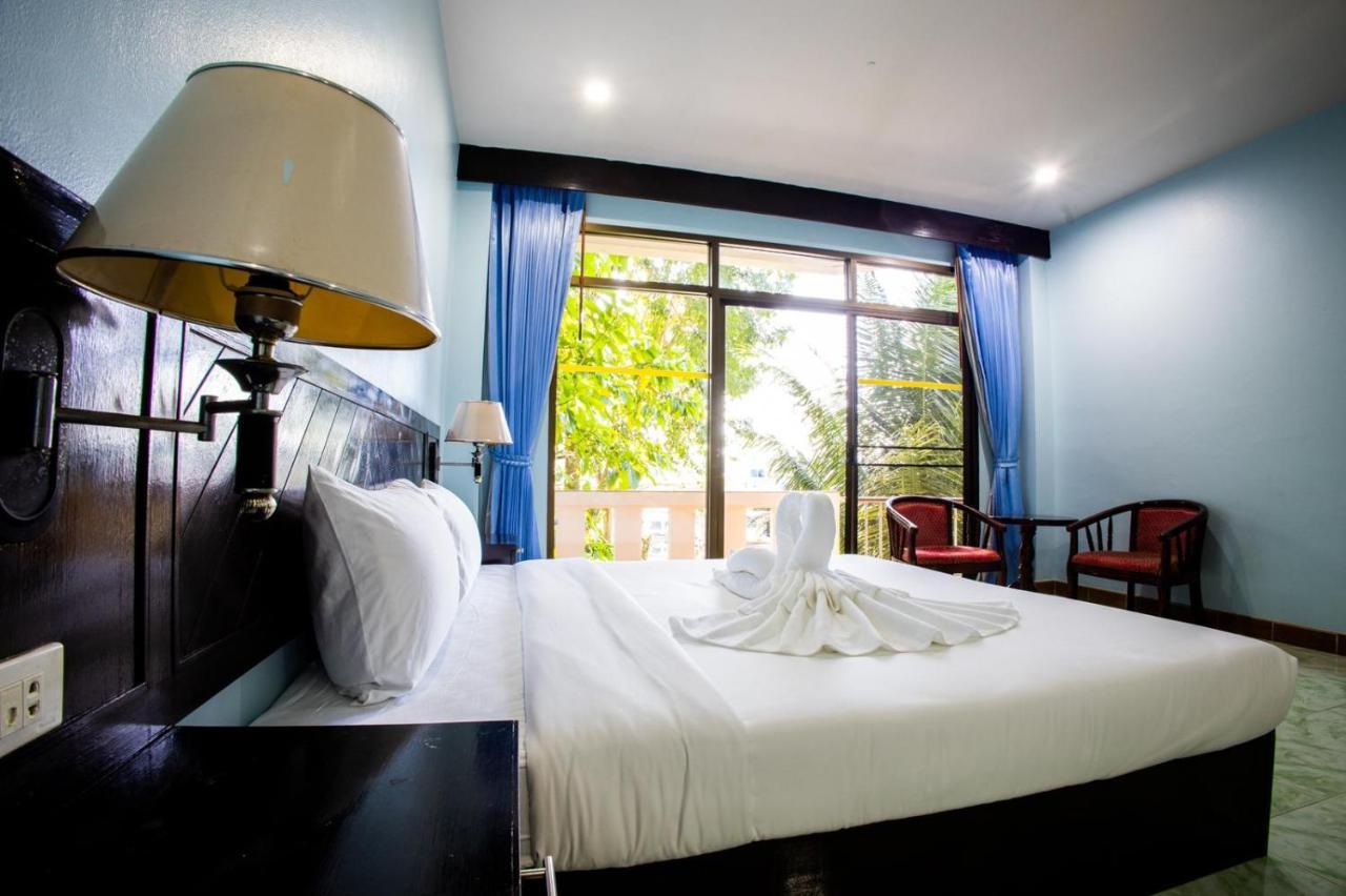 Riviera Patong Exterior foto